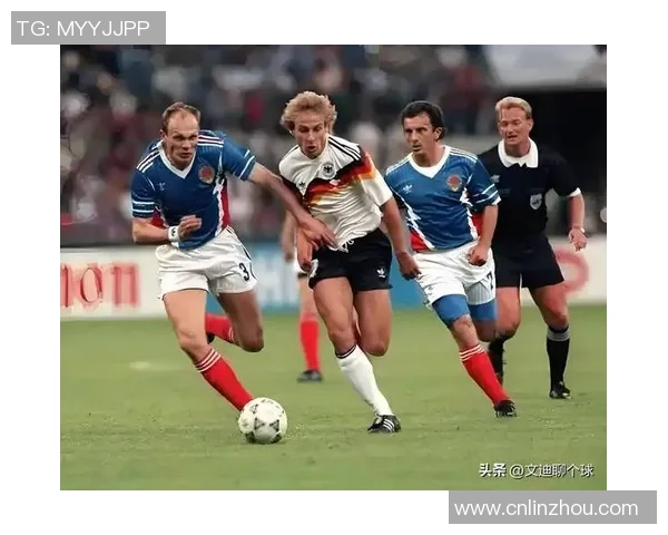 全球足球巨星纵横四海 揭秘球场传奇与不为人知的故事