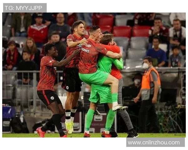 德国足球门神特拉普个人简介及其辉煌职业生涯回顾 德国足球门神特拉普个人简介及其辉煌职业生涯回顾