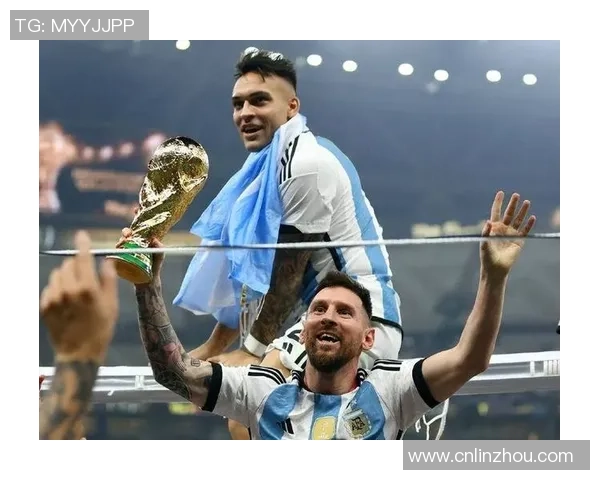 梅西领衔巴萨重返辉煌之路，带领球队挑战欧冠与西甲双冠梦想