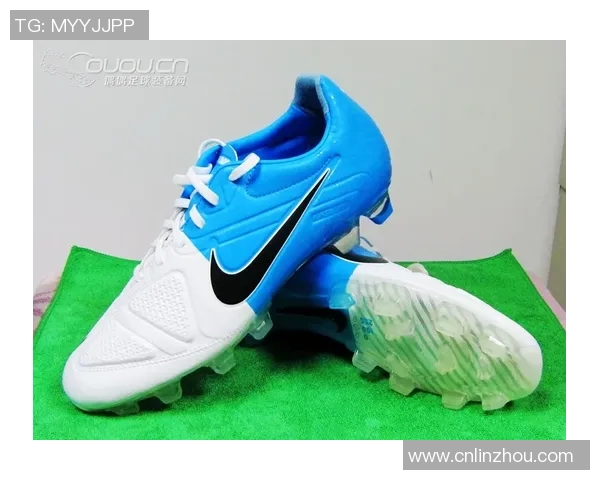 球星能否自选购买足球鞋并非唯一选择品牌赞助对其影响分析