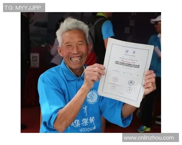 绿茵豪情并肩逐梦见证球星荣耀时刻定格青春记忆